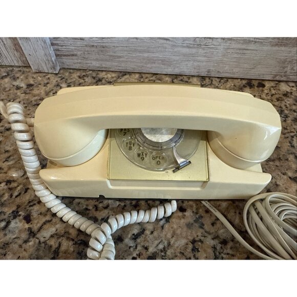 1970's GTE AE model 182 Rotary Desk phone Tan - Picture 12 of 12